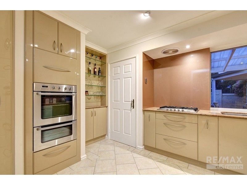 6 St Helena Way, Iluka WA 6028