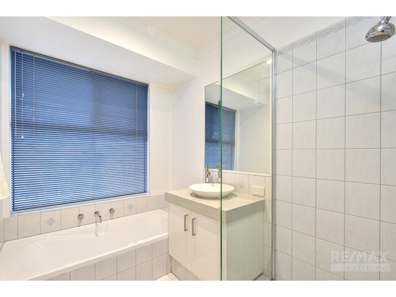 6 St Helena Way, Iluka WA 6028