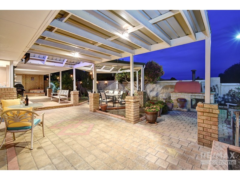 6 St Helena Way, Iluka WA 6028