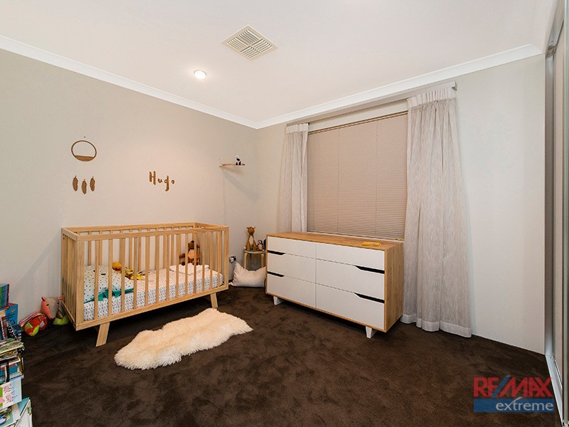 14 Adlington Way, The Vines WA 6069