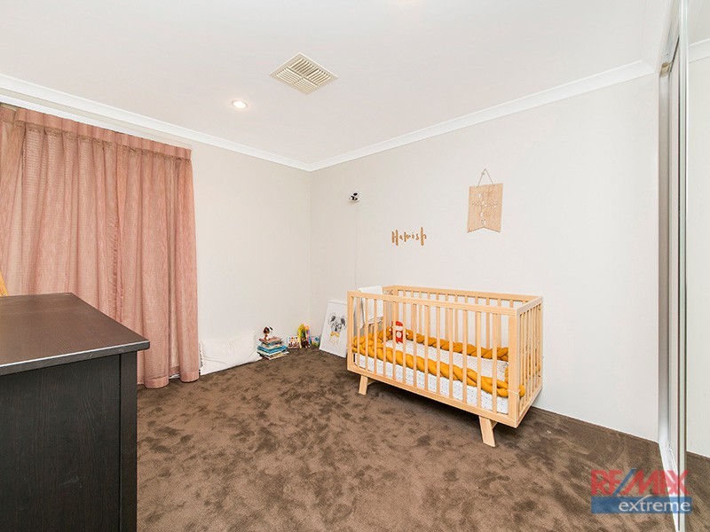 14 Adlington Way, The Vines WA 6069