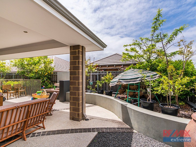 14 Adlington Way, The Vines WA 6069