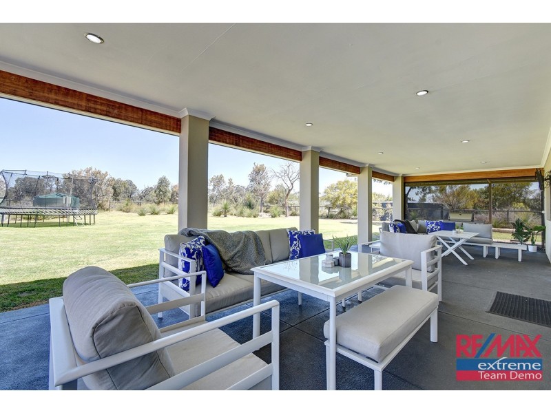 15 Kendall Street, Muchea WA 6501