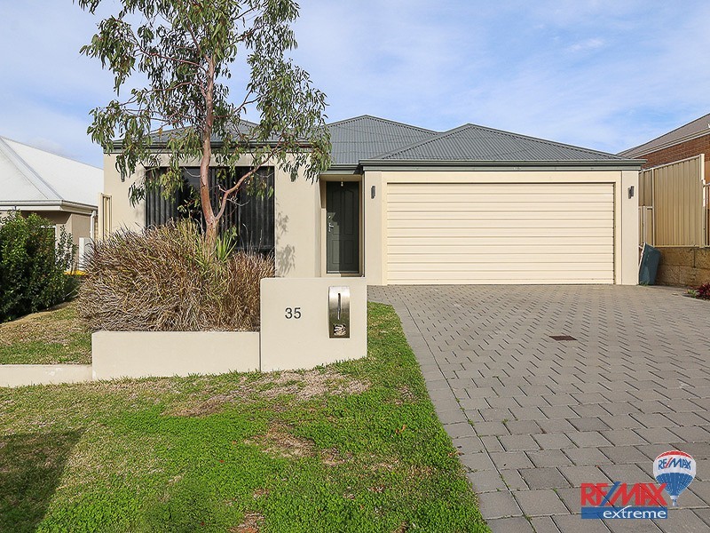 35 Eiffel Circuit, Tapping WA 6065