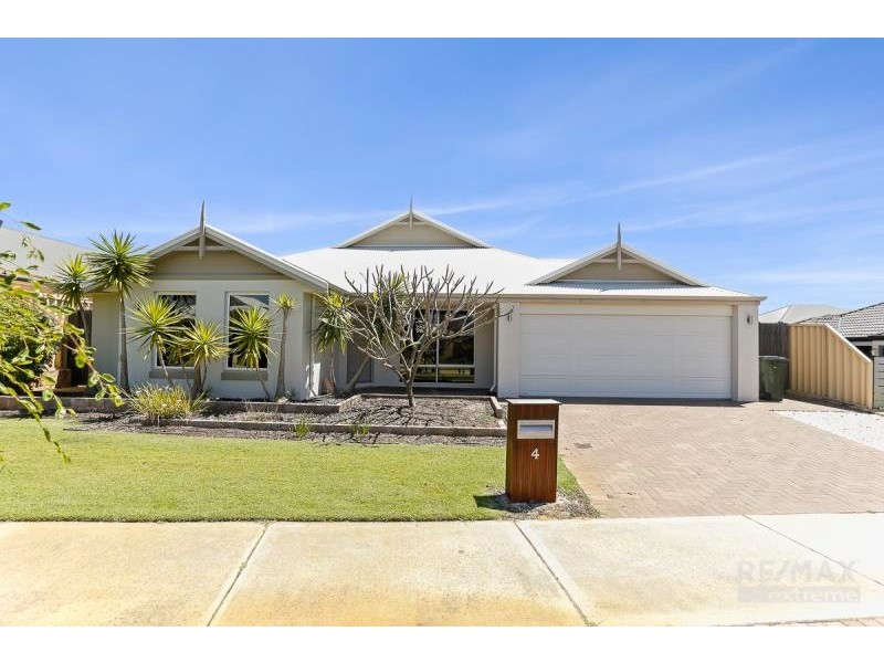 4 Featherstone Gardens, Butler WA 6036