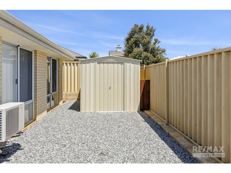 4 Featherstone Gardens, Butler WA 6036