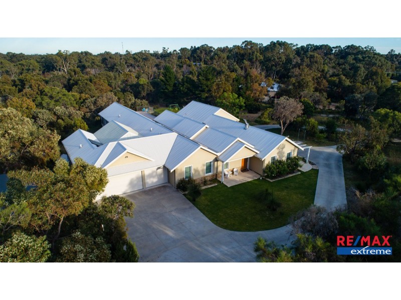 19 Greenhaven Glade, Carramar WA 6031