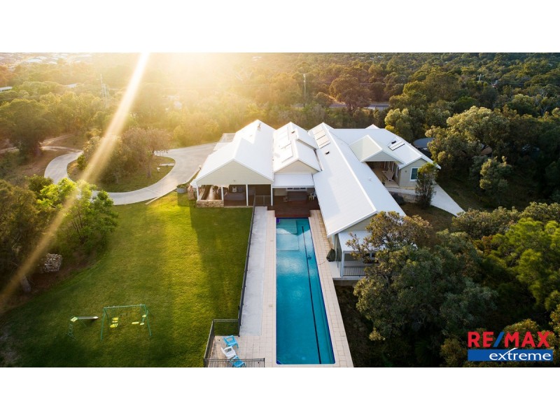 19 Greenhaven Glade, Carramar WA 6031