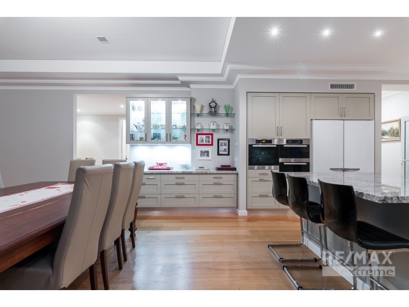 19 Greenhaven Glade, Carramar WA 6031