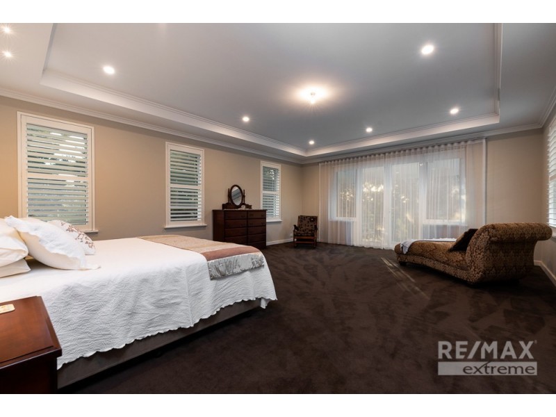 19 Greenhaven Glade, Carramar WA 6031