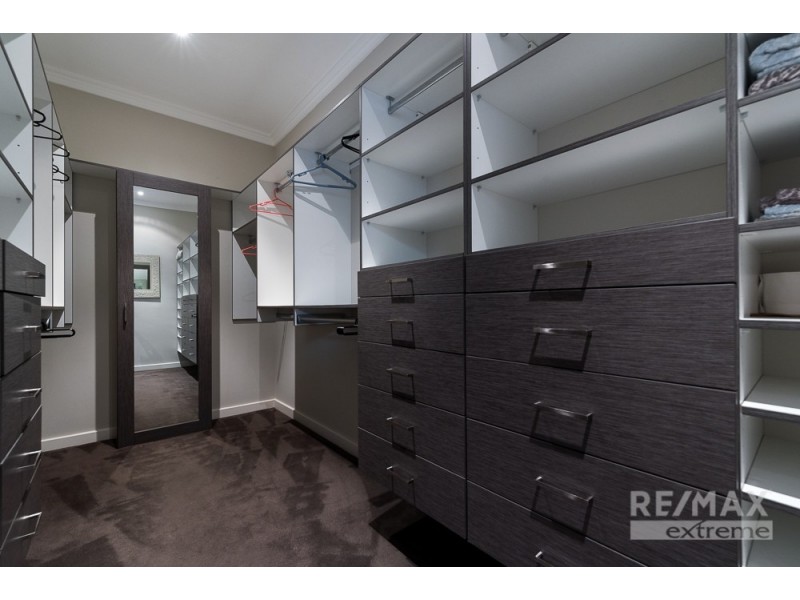 19 Greenhaven Glade, Carramar WA 6031