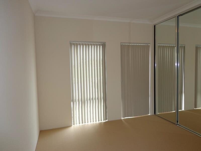 61 Fairbourne Approach, Butler WA 6036