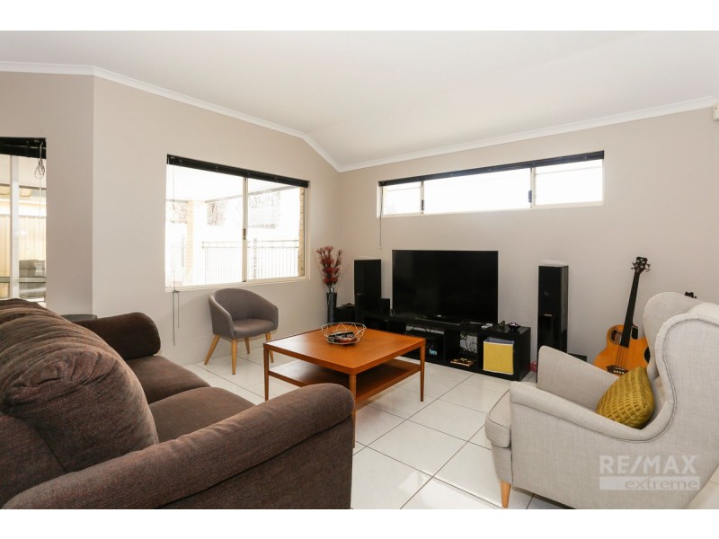 4 Ardea Way, Tapping WA 6065