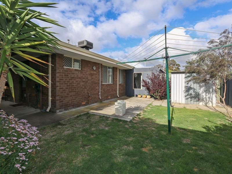 2A Madana Place, Craigie WA 6025