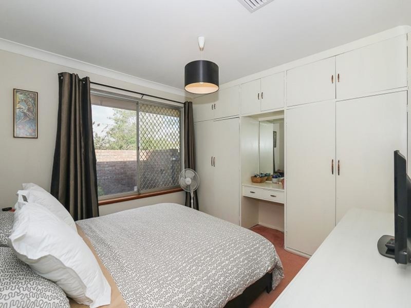 2A Madana Place, Craigie WA 6025