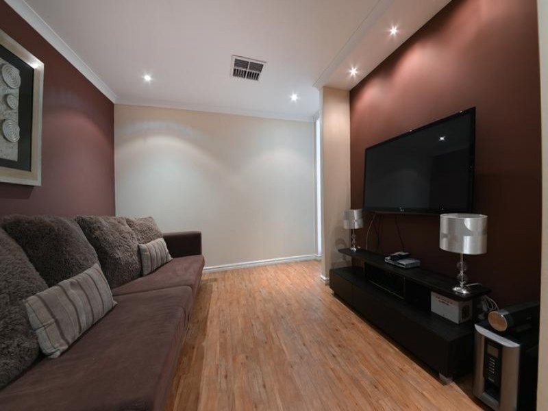 16 Basico Avenue, Sinagra WA 6065