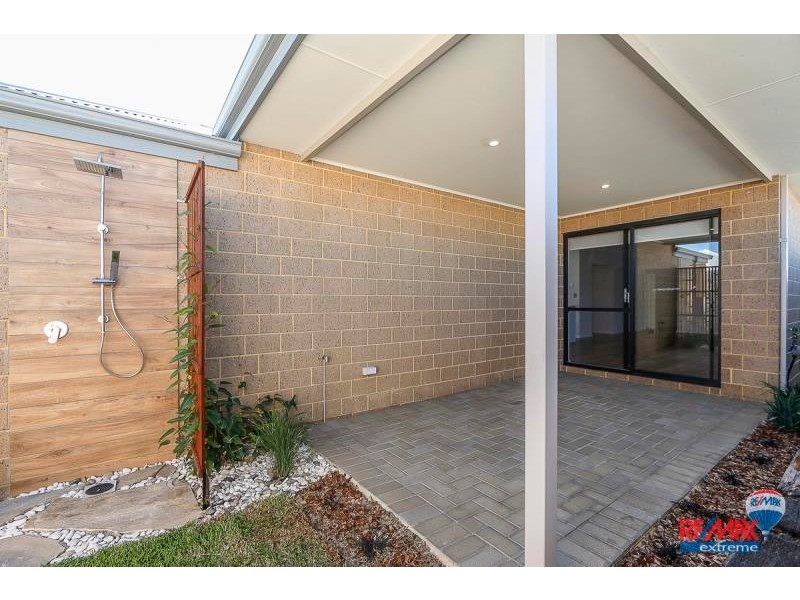 24 Flotilla Lane, Alkimos WA 6038