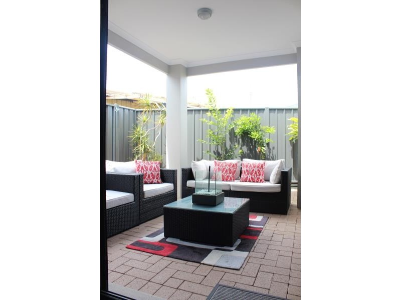 18B Woodchester Place, Nollamara WA 6061