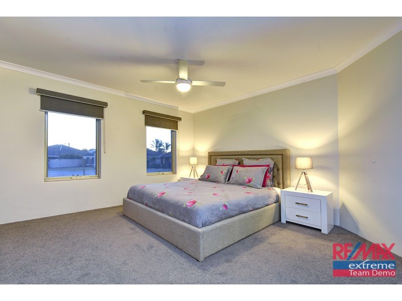 18 Minjah Circuit, Carramar WA 6031
