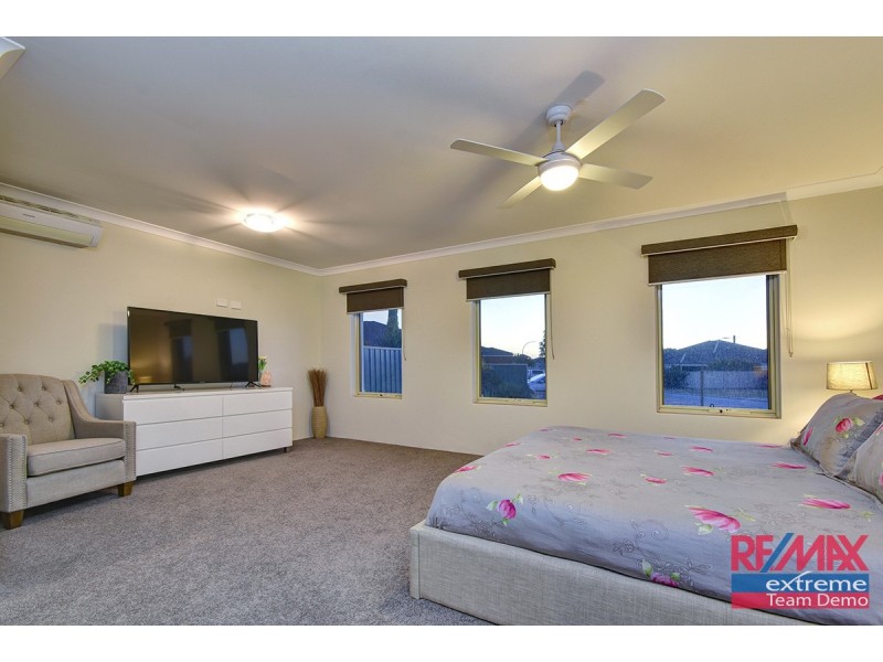 18 Minjah Circuit, Carramar WA 6031