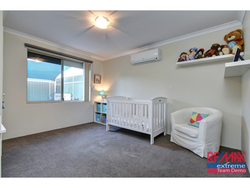 18 Minjah Circuit, Carramar WA 6031