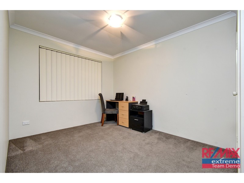 18 Minjah Circuit, Carramar WA 6031