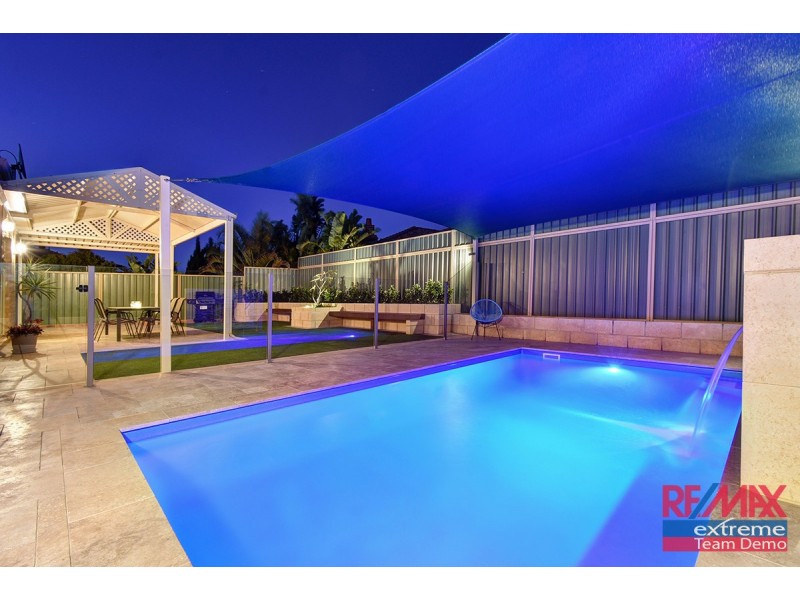 18 Minjah Circuit, Carramar WA 6031