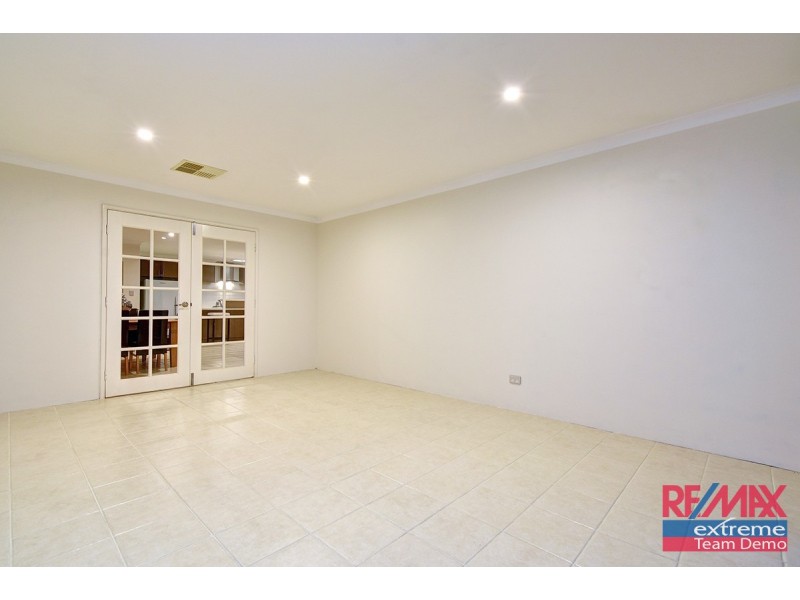 36 Benjamin Crescent, Tapping WA 6065