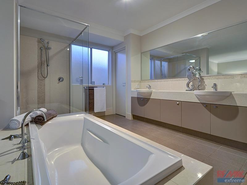 8 Dalmeny Link, Burns Beach WA 6028