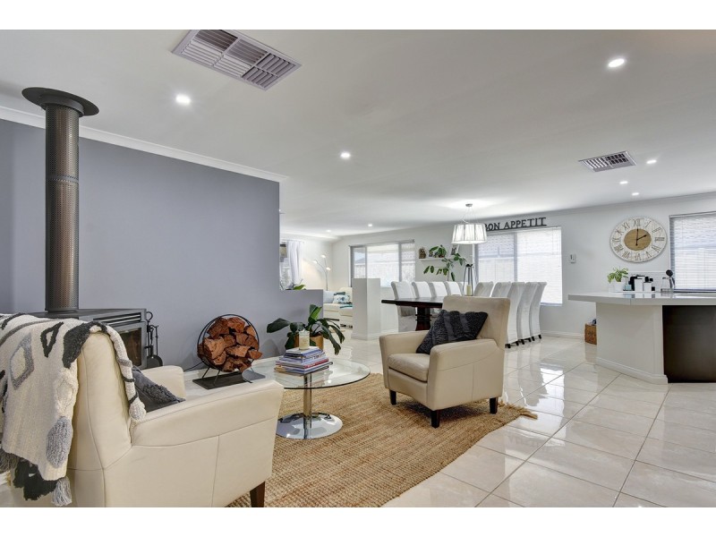 49 Archimedes Crescent, Tapping WA 6065