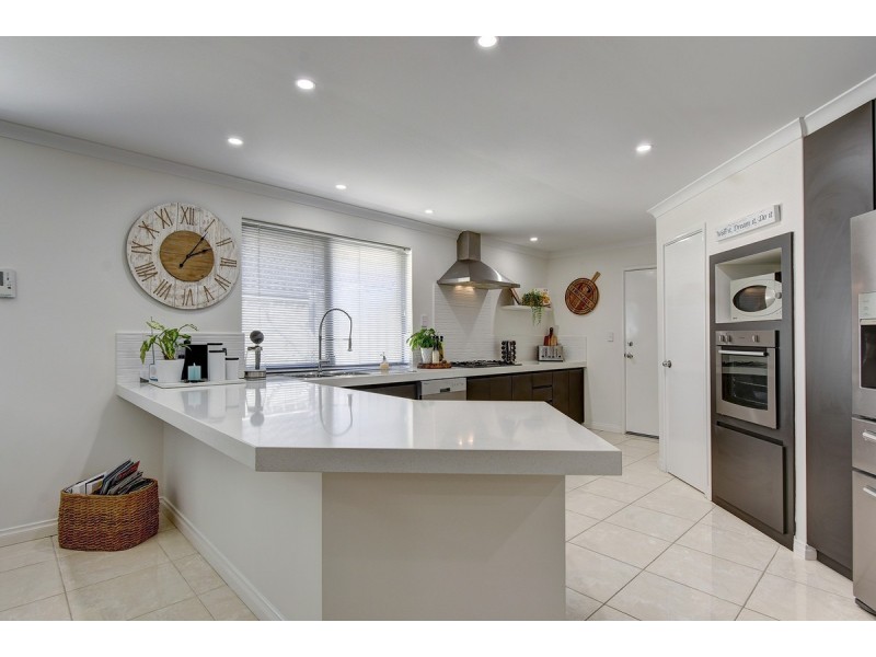 49 Archimedes Crescent, Tapping WA 6065