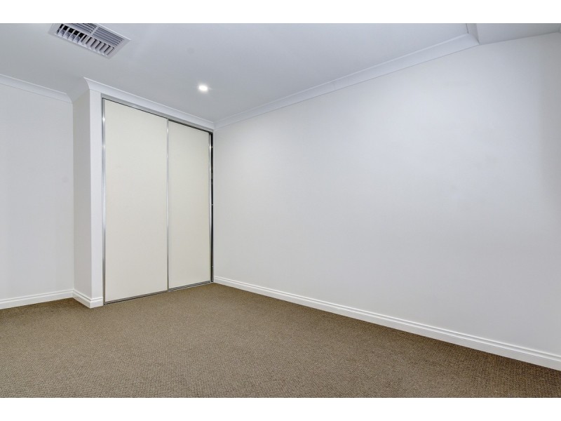 49 Archimedes Crescent, Tapping WA 6065