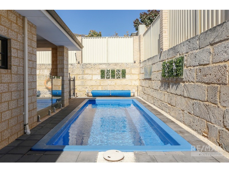 17 Admiralty Road, Jindalee WA 6036