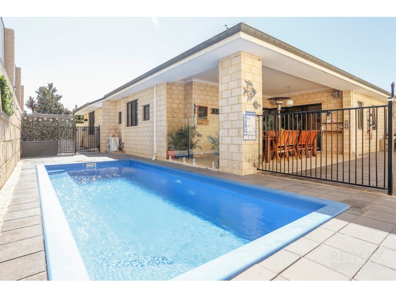 17 Admiralty Road, Jindalee WA 6036