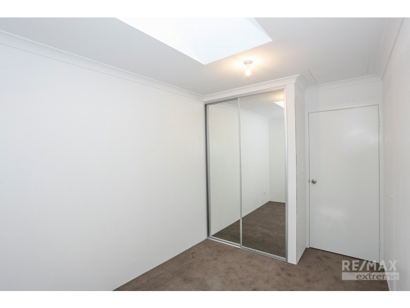 30 Wallaby Road, Banksia Grove WA 6031