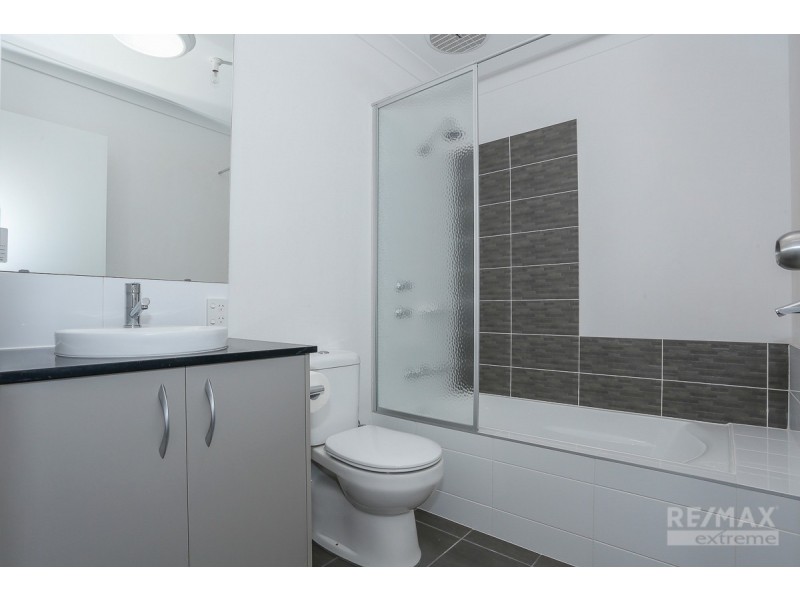 30 Wallaby Road, Banksia Grove WA 6031