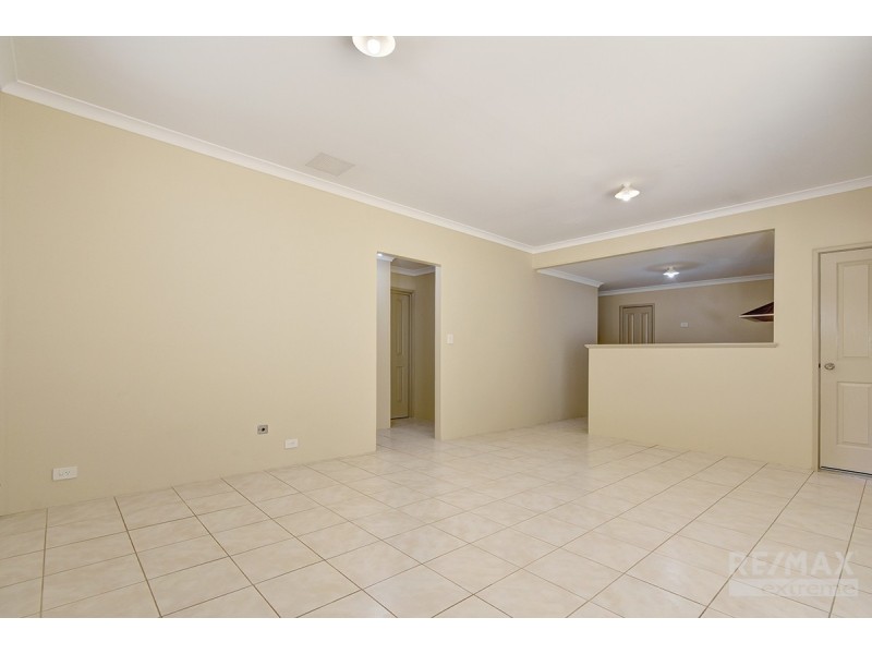 1/8 Salamanca Turn, Clarkson WA 6030