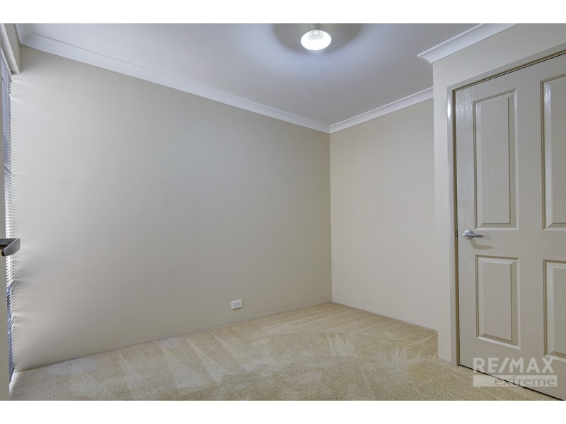 1/8 Salamanca Turn, Clarkson WA 6030