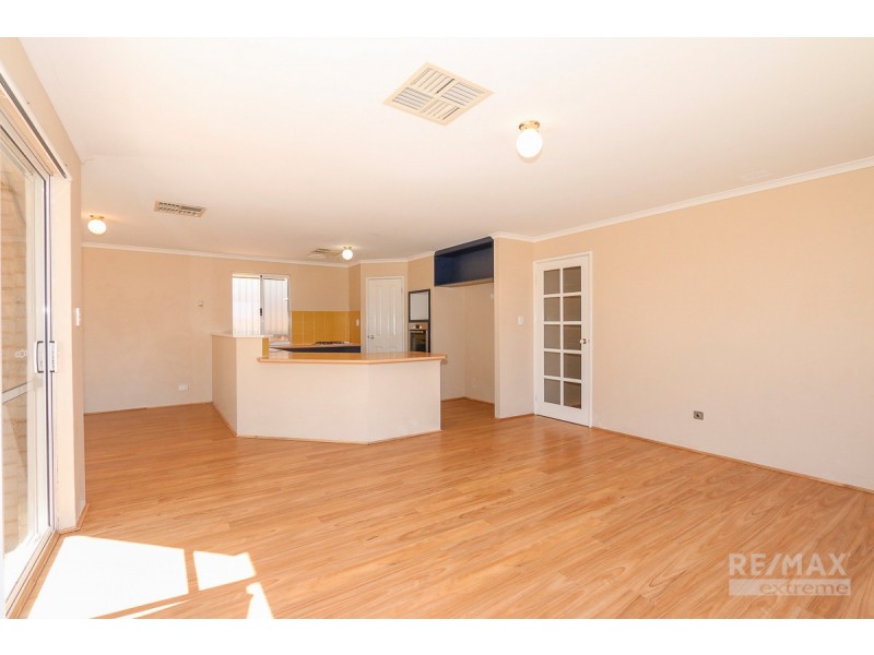 93 Clydebank Crescent, Kinross WA 6028