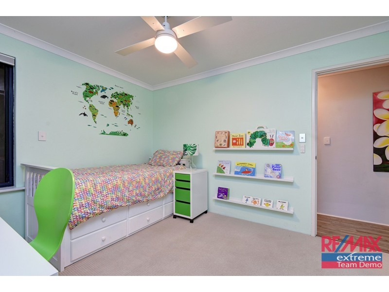 5 Hirundo Bend, Tapping WA 6065