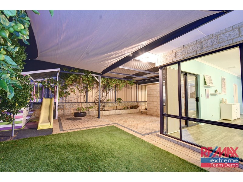 5 Hirundo Bend, Tapping WA 6065