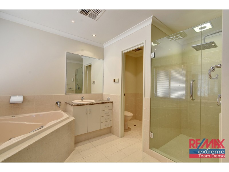 12 Narranbee Ridge, Tapping WA 6065