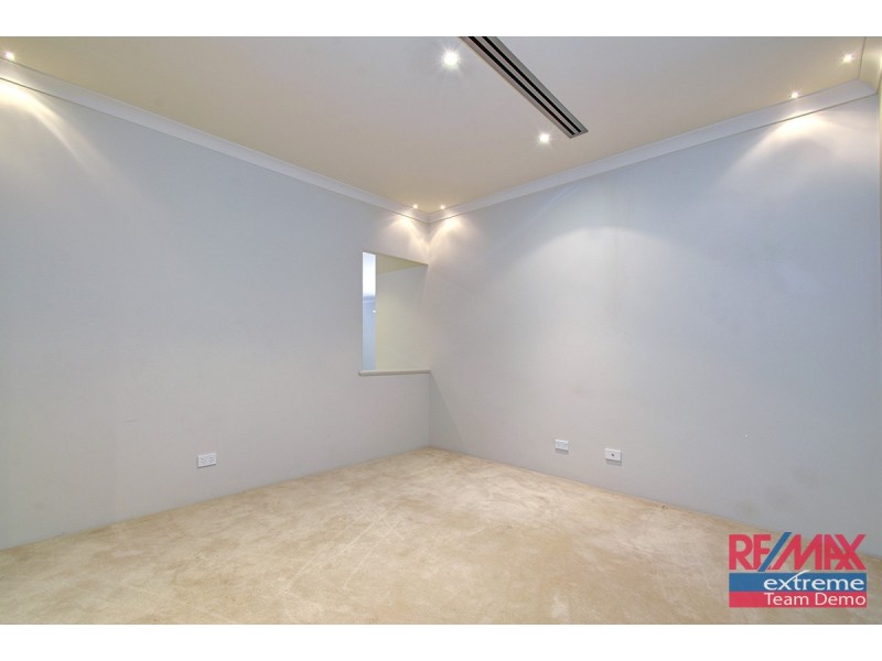 12 Narranbee Ridge, Tapping WA 6065