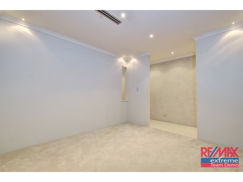 12 Narranbee Ridge, Tapping WA 6065