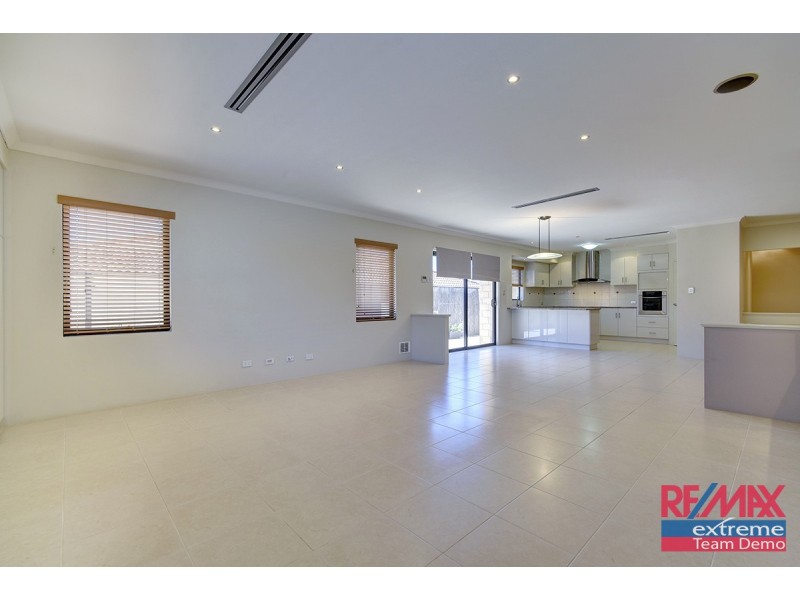 12 Narranbee Ridge, Tapping WA 6065