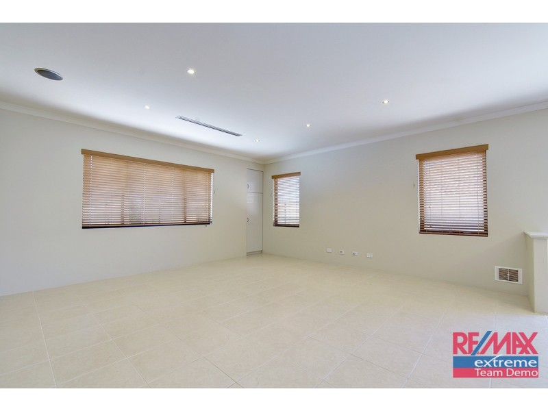 12 Narranbee Ridge, Tapping WA 6065