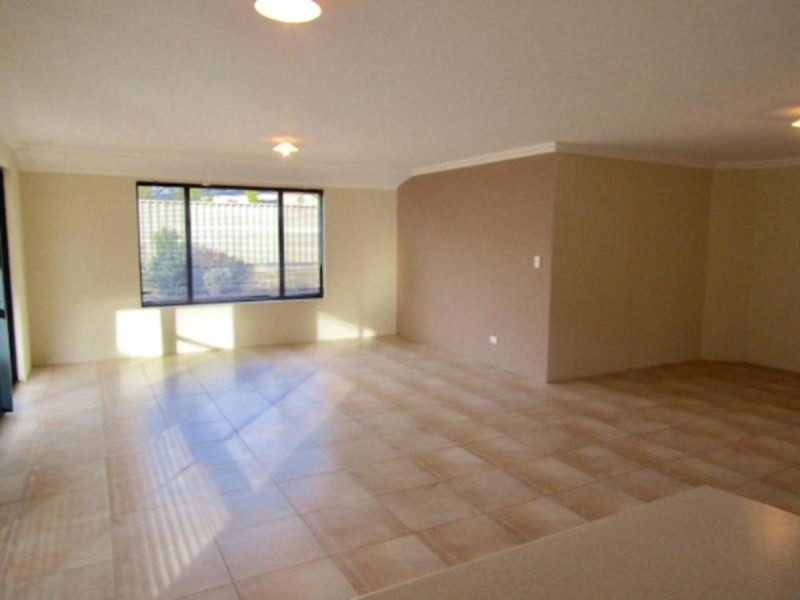 14 Impington Road, Butler WA 6036