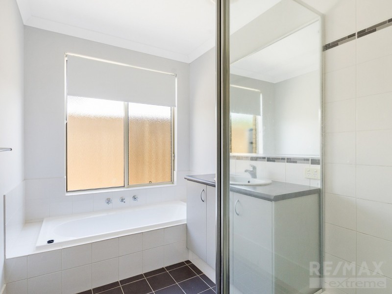 17b Ormond Bend, Butler WA 6036