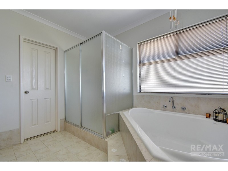 1 Brigantine Drive, Jindalee WA 6036