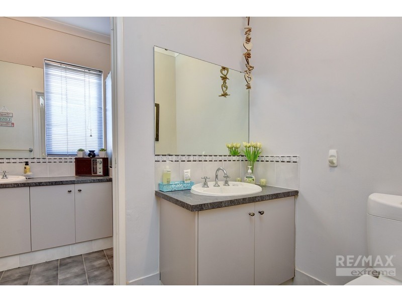 1 Brigantine Drive, Jindalee WA 6036